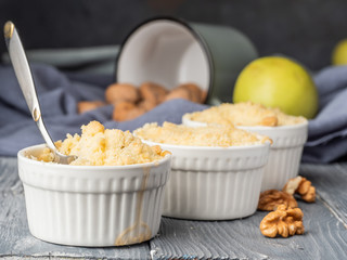 Apple crash, dessert on the table.