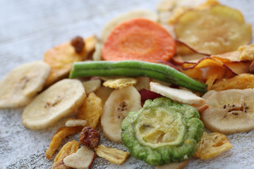 野菜と果物のチップス