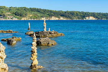 Obraz premium Balance stones at Matzakoura beach near Katakolo, Peloponnese