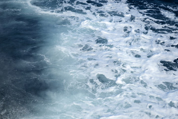 Fototapeta na wymiar Foamy sea