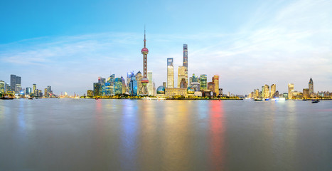 Fototapeta na wymiar Beautiful city skyline in lujiazui, Shanghai, China