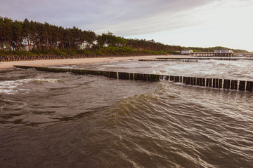 Waves in Ustronie Morskie © RegnumInvictum