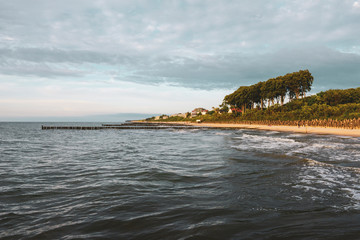 Waves in Ustronie Morskie © RegnumInvictum