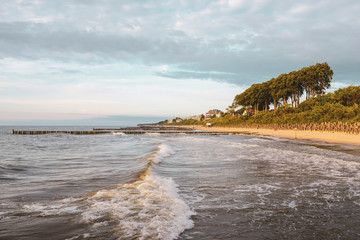 Waves in Ustronie Morskie © RegnumInvictum