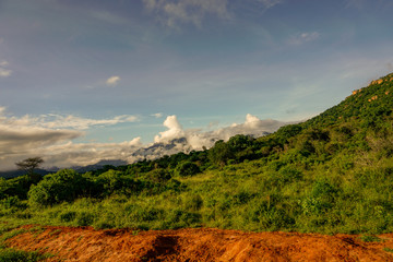 Landschaftsbilder aus dem Nationalpark Tsavo Ost Tsavo West und Amboseli