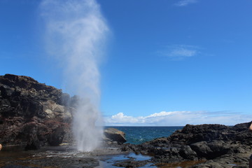 Fototapeta na wymiar seaside geyser