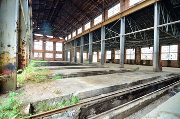 Fototapeta na wymiar Workshops and old warehouses of the Antioquia railway