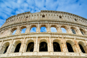 Obraz premium The Colosseum located in Rome, Italy.
