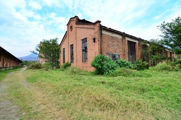 Fototapeta na wymiar Workshops and old warehouses of the Antioquia railway