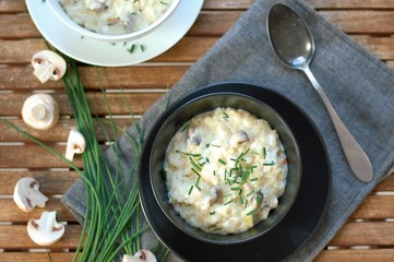 Creamy risotto with mushroom and chives