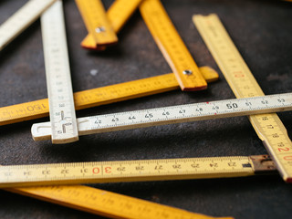 Multiple intersecting metersticks