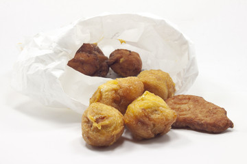 frittelle ripiene di crema dolci tradizionali di carnevale