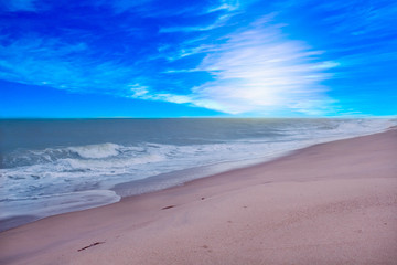 beautiful blue sky at sunset at Siri Marataízes ES beach