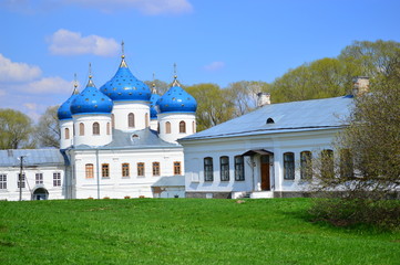 Fototapeta na wymiar orthodox church on the hill
