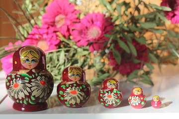 Matrjoschka Russische Puppen. Puppe in der Puppe in der Puppe