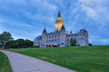 Connecticut State Capital after sunset, Hartford, Connecticut - obrazy, fototapety, plakaty