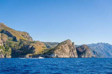 Fototapeta na wymiar Rocky Amalfi coast seascape. Sailing in Italy.