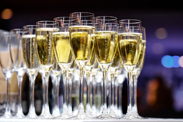 glasses of champagne