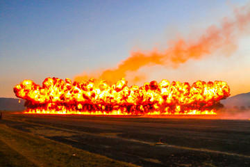 Explosiones de fuego 