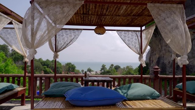 Relaxing bamboo box with Railey beach views in Thailand