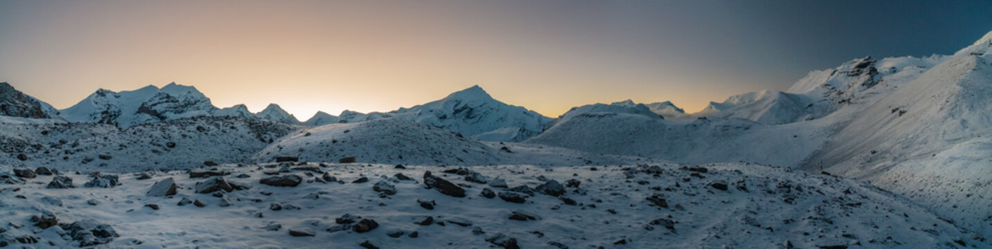รูปภาพAlpenist – เลือกดูภาพถ่ายสต็อก เวกเตอร์ และวิดีโอ107 | Adobe Stock