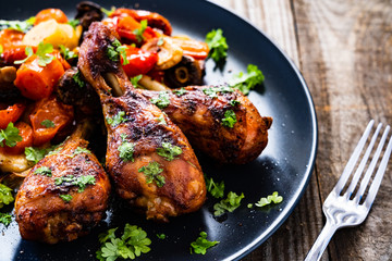 Barbecue chicken drumsticks with roast vegetables