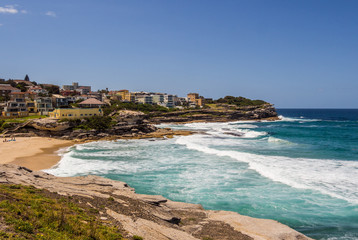 Obraz premium Beautiful golden sands at Bondi Beach, Sydney, South Australia