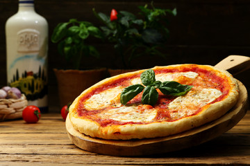 Pizza Margherita con mozzarella di bufala