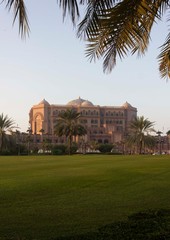 Fototapeta premium Emirates Palace garden in Abu Dhabi