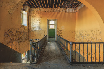 Prison H11
