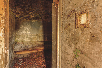 Prison H11