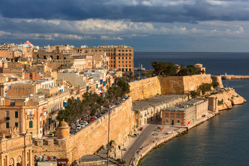 Fototapeta na wymiar Architecture and city walls of Valletta, capital of Malta