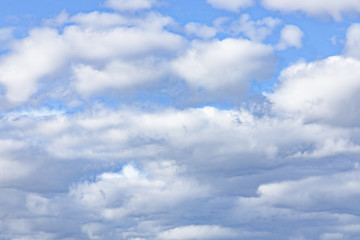 綺麗な青空と白い雲