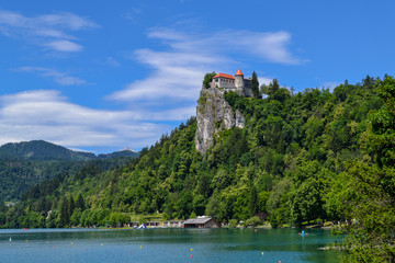 Fototapeta na wymiar Mountain lake Bled and Bledsky castle. Summer landscape.