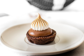 Chocolate cake with White cream