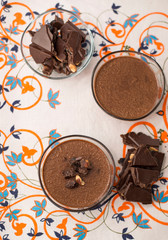 Mousse au chocolat in little bowls