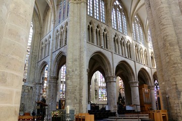 Naklejka premium Interior of Cathedral of St. Michael and St. Gudula, Roman Catholic church in Brussels, Belgium. 