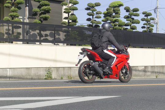 件の最適な 中型バイク 画像 ストック写真 ベクター Adobe Stock