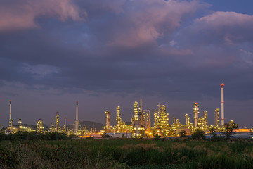 Fototapeta na wymiar Refinery and oil storage tank, natural gas industry, petrochemical industry