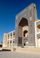 Fototapeta na wymiar streets of the old city and unfinished minaret Kalta Minor. Uzbekistan. Khiva