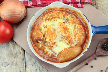 quenelles de volaille sauce aux olives