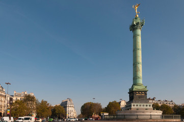 Fototapeta na wymiar France. Paris. Le Génie de la Liberté sur la colonne de Juillet, place de la Bastille. The Genie of Liberty on the July column, place de la Bastille.