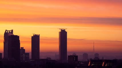 Obraz na płótnie Canvas Epic dawn sunrise landscape cityscape over London city sykline looking East along River Thames