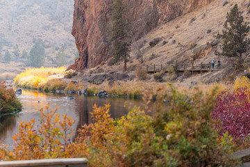 Sunset views of the Crooked River at Smith Rock State Park