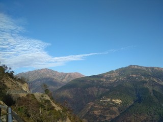 Fototapeta na wymiar View of mountains in himalayan region of Uttarakhand state in India