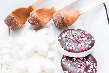Hot chocolate toppings
