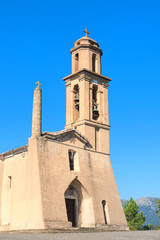 Fototapeta na wymiar Church in little Corsican mountain village