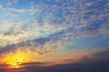 Obraz premium sunset and evening low clouds 