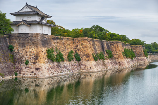 South Outer Moat of Osaka Castle.  Chuo-ku. Osaka. Japan