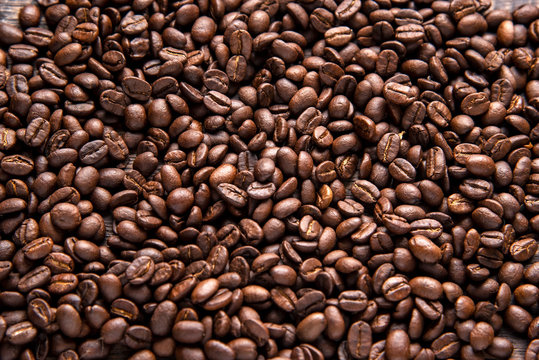 Coffee bean background , roasted coffee beans, can be used as background © คุณ ศรัญ